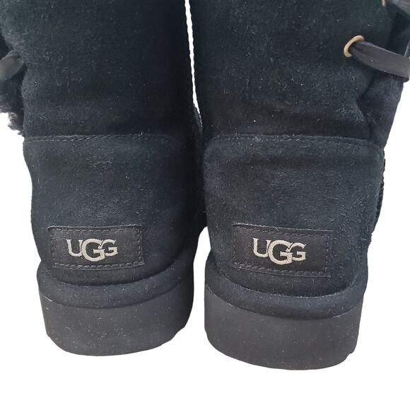 UGG Constantine Genuine Lamb Shearling Black Lace Up Boots Women's Size 6 US - Picture 8 of 16